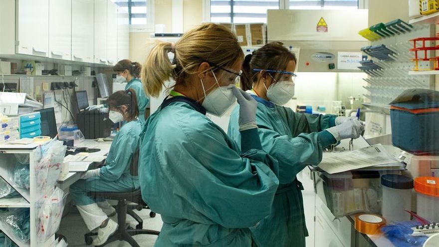 El virus avanza con 1.575 contagios más en Catalunya.