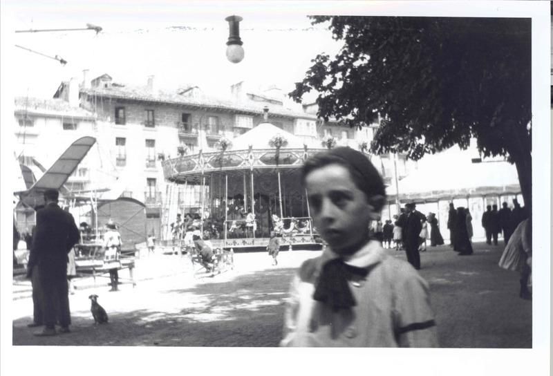 Un niño en las barracas hacia 1910
