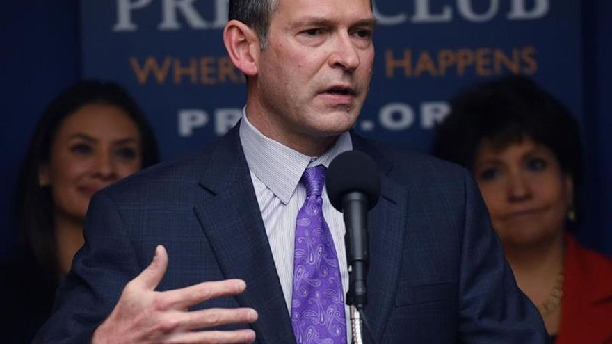 Organizaciones denuncian la incertidumbre que genera Trump entre los indocumentados