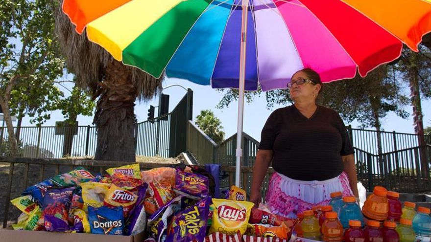 California deja de criminalizar el comercio ambulatorio