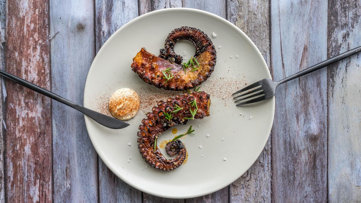 Cómo preparar el pulpo a la murciana, un plato tradicional de tapeo pero fácil de hacer en casa