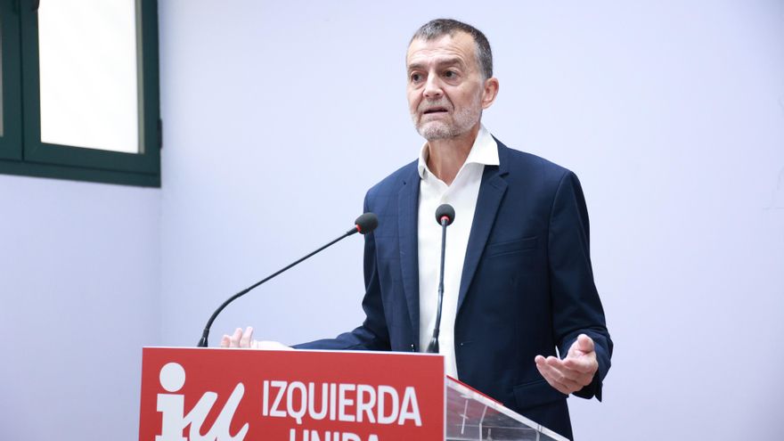 Archivo - El coordinador federal de Izquierda Unida, Antonio Maíllo, durante la rueda de prensa. A 09 de septiembre de 2024, en Sevilla (Andalucía, España).