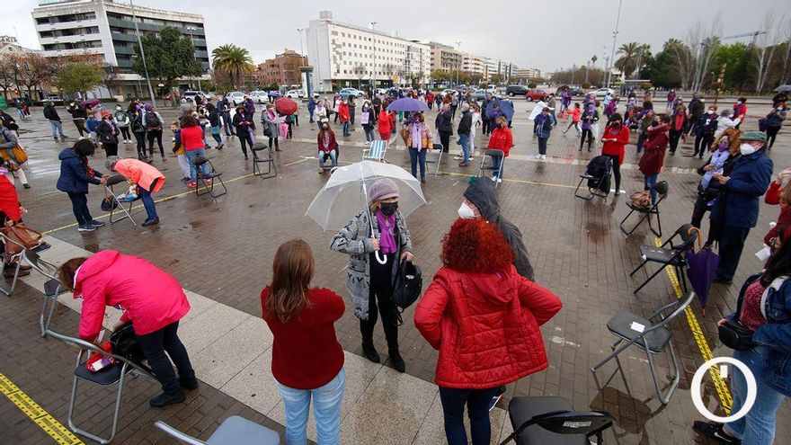 Inicio de la concentración feminista del 8M en Córdoba.