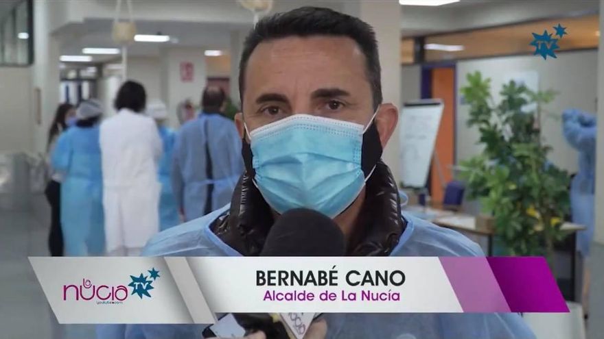 El alcalde de La Nucía, Bernabé Cano, en la residencia de Savia.
