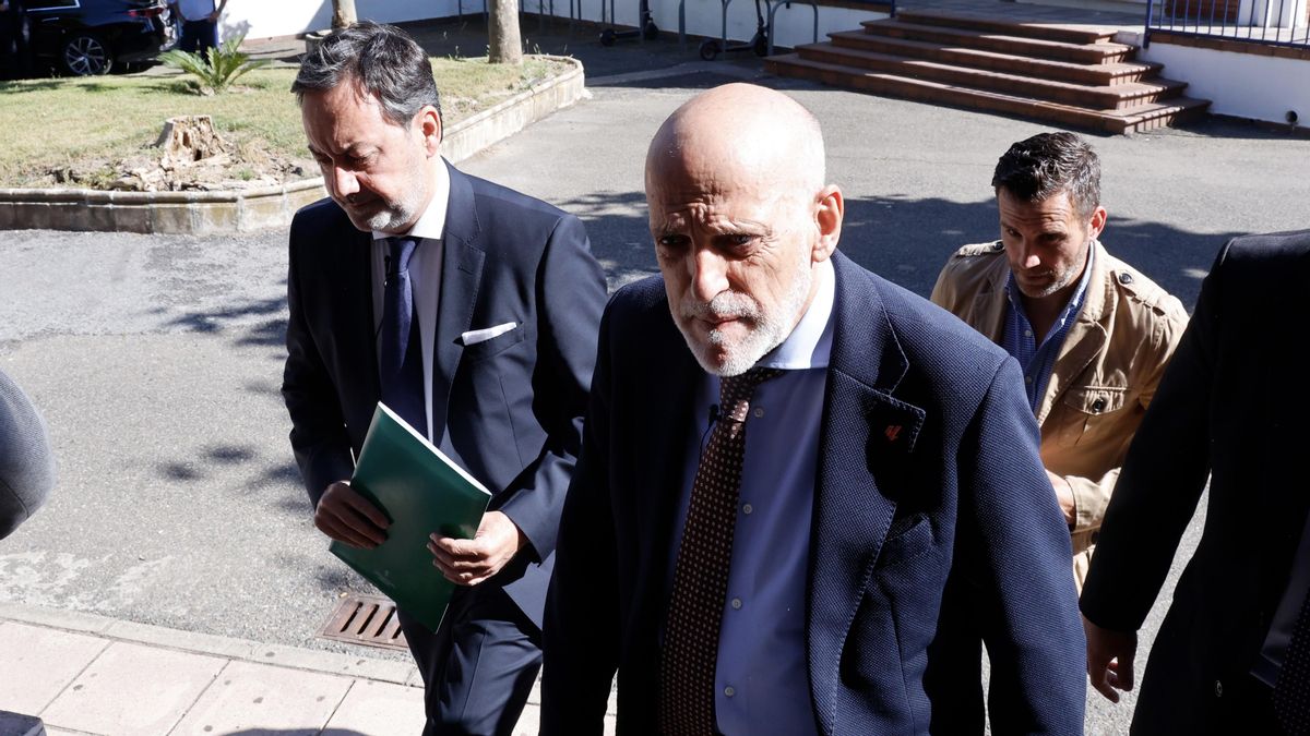 Mesa abierta a la afición con Javier Tebas y Antonio Fernández Monterrubio