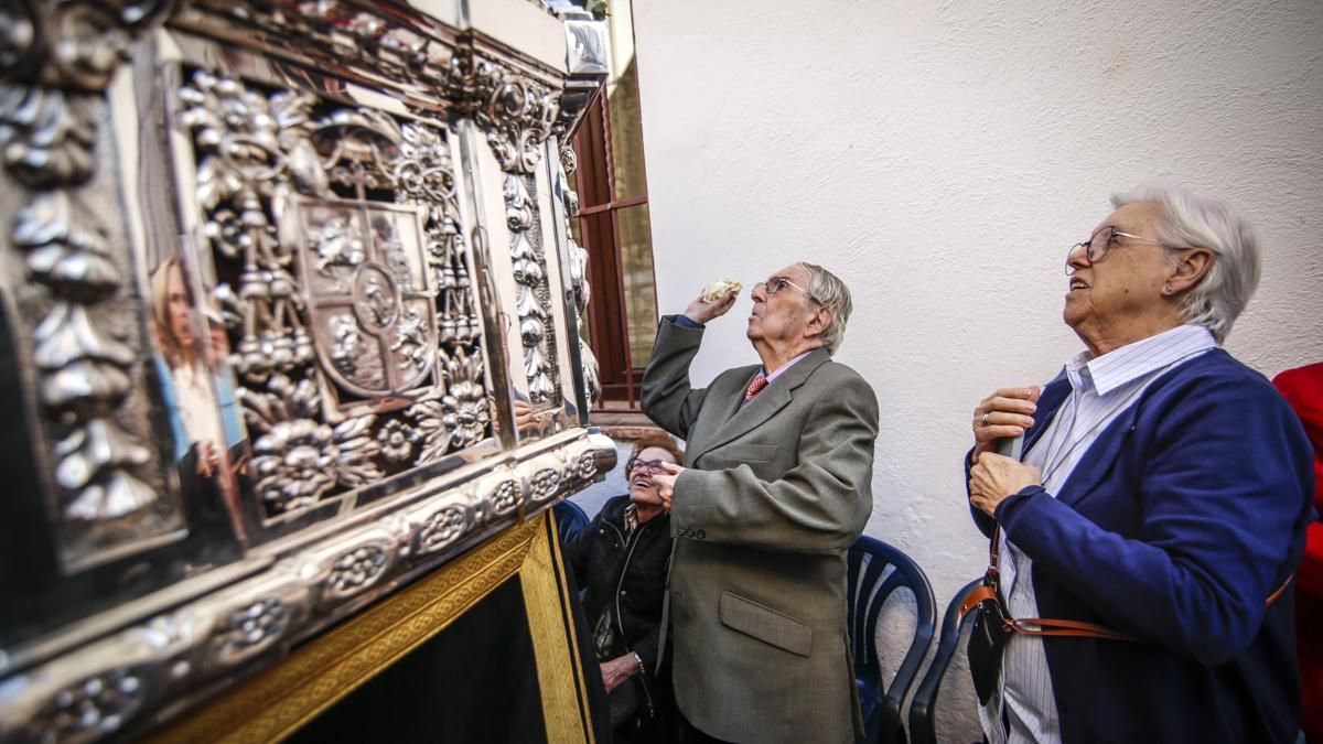 Procesión de la Hermandad de Los Dolores, en imágenes