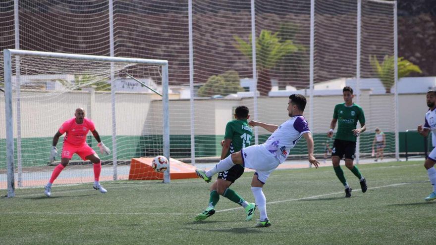 El Unión Sur Yaiza conserva su condición de invicto como local