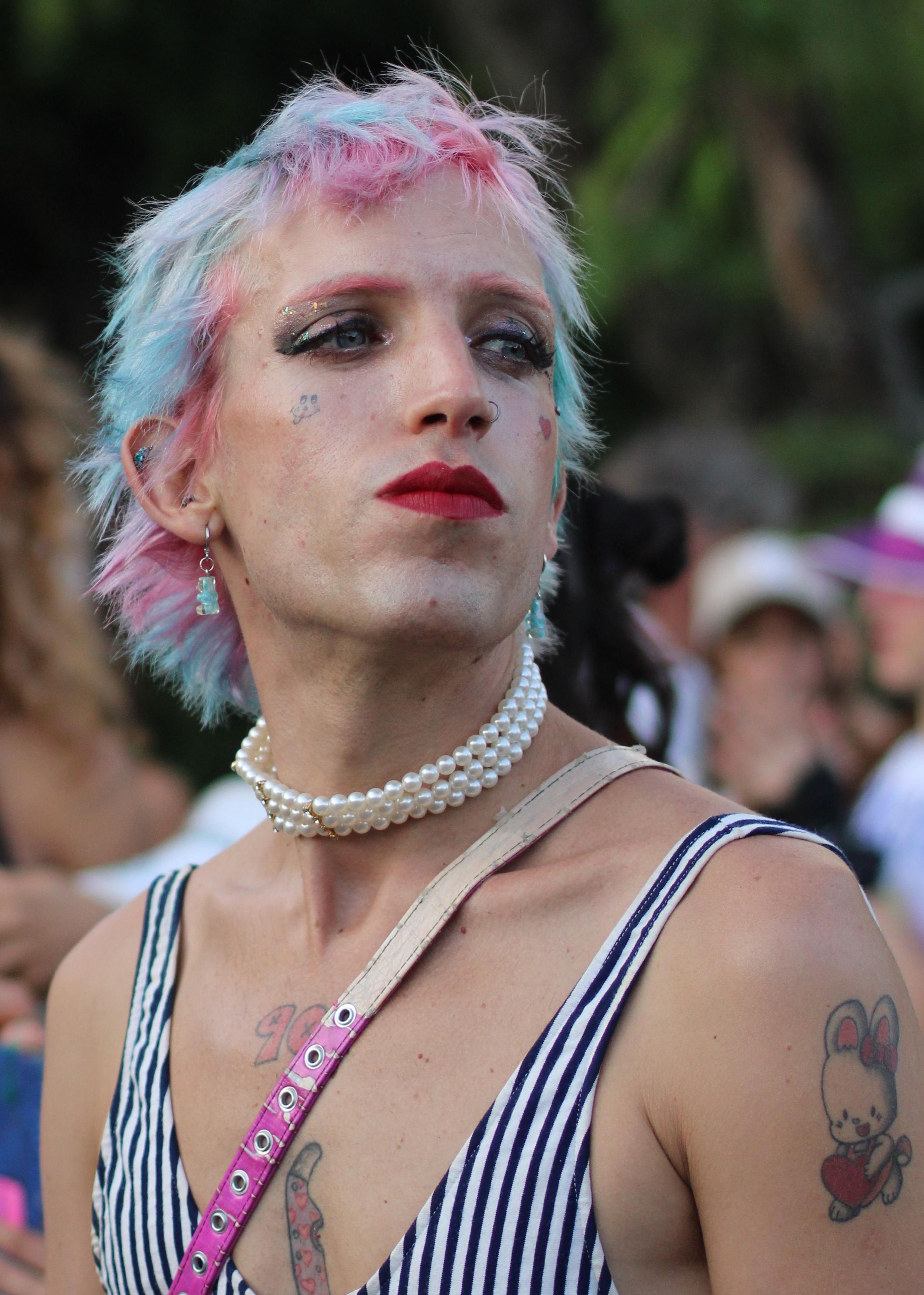 Aramis Amaris Lascano es abogada, activista trans y docente en la Escuela Shirley La Bombón, un espacio de educación travesti, trans y no binarie de la ciudad de La Plata: “Nos construímos una coraza o una armadura para poder vivir”