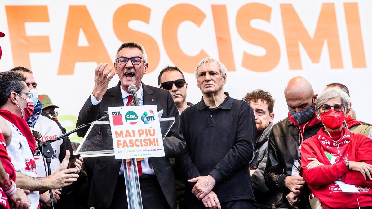 Decenas de miles de personas marchan en Roma contra el fascismo ...