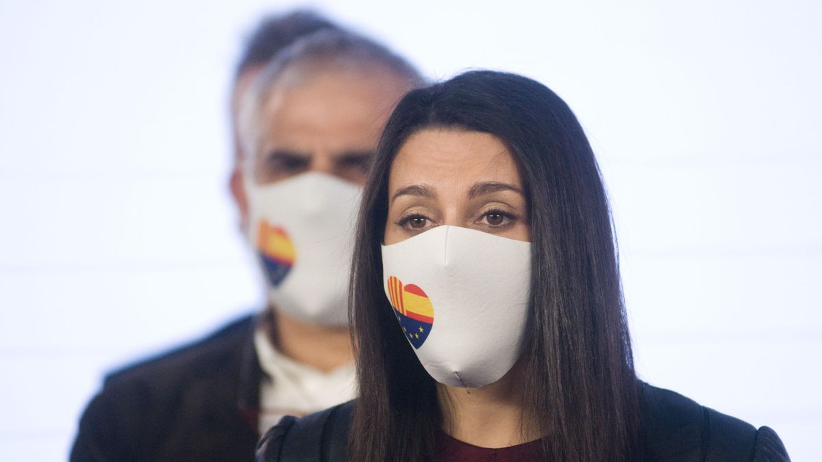 La presidenta de Ciudadanos, Inés Arrimadas, y el líder en Catalunya, Carlos Carrizosa (Archivo)