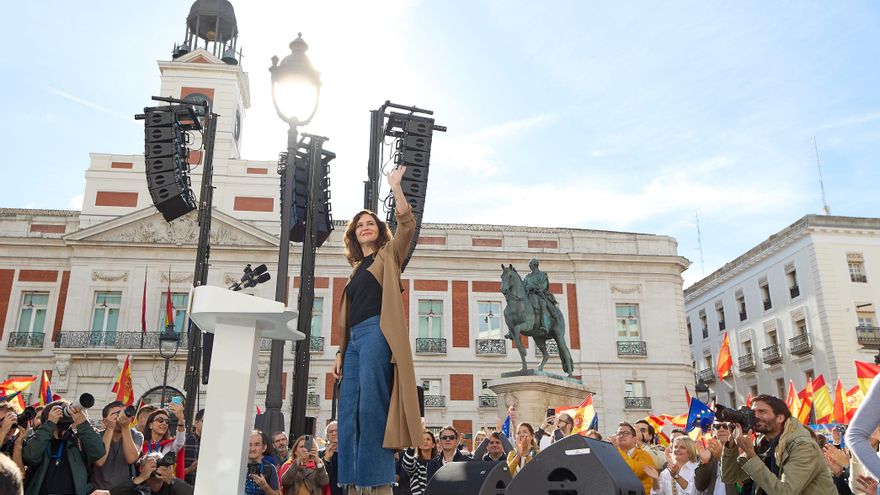 Los letrados de la Asamblea rechazan la treta legal del PP de Ayuso contra la memoria histórica en la sede de su Gobierno