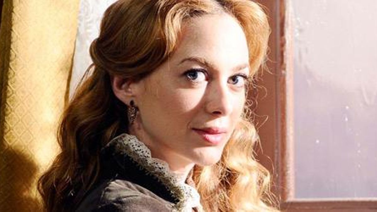 Marta Hazas, de "Bandolera" a enfermera en "Gran Hotel"