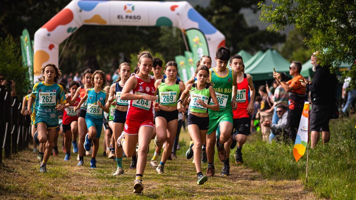 Reventón Kids HiperDino  2026.