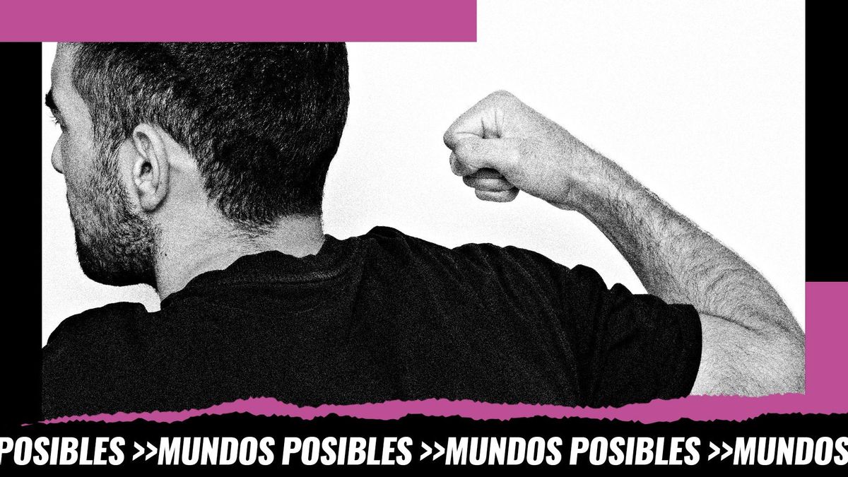 Fotografía de archivo de un hombre a punto de dar un puñetazo