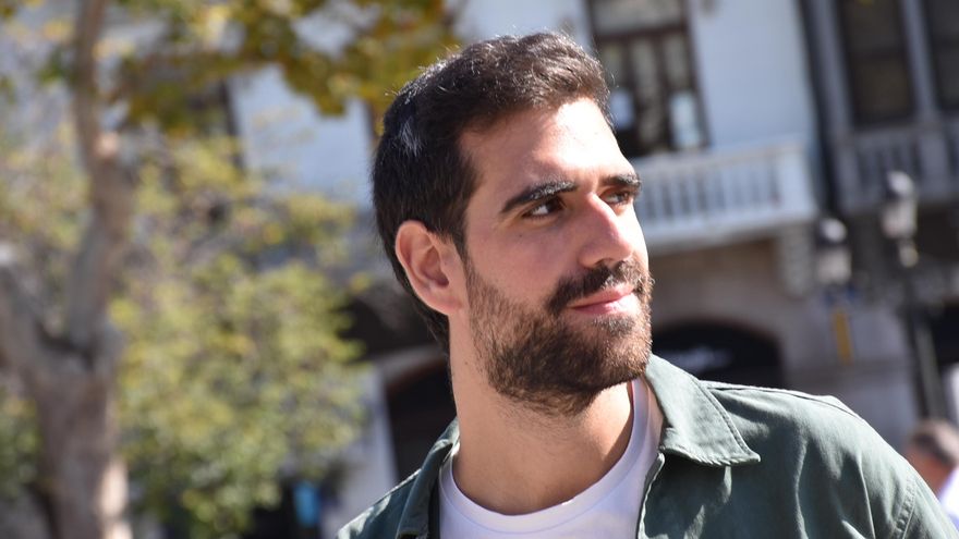 Víctor Camino, candidato a liderar las Juventudes Socialistas de España: “Reivindicamos soluciones para los currantes de Canarias”
