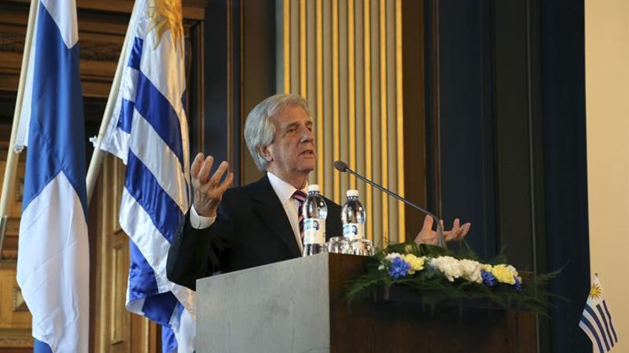 Vázquez llega a Rusia para promover la cooperación y reunirse con Putin