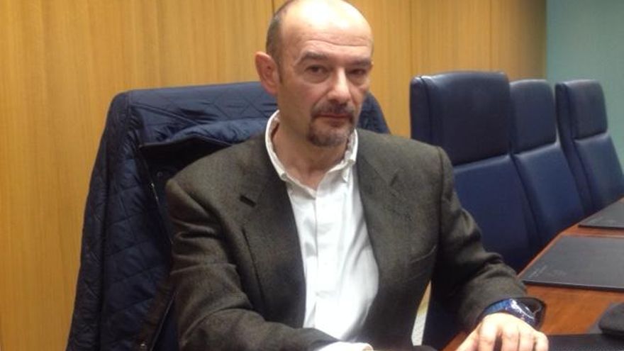 El doctor en Historia Contemporánea de la UPV, José Antonio Pérez.