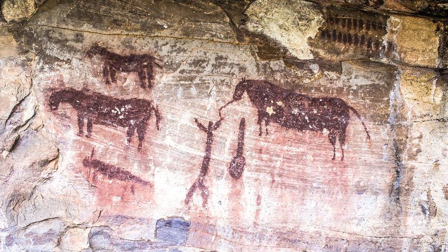 Pinturas del Abrigo de Selva Pascuala I , Villar del Humo (Cuenca) donde aparecen figuras de arte levantino y esquemático