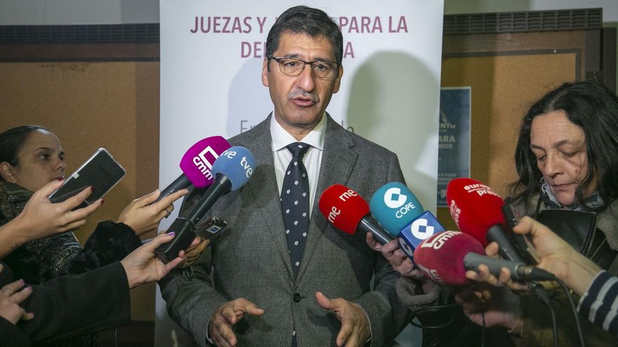 Caballero, vicepresidente de Castilla-La Mancha: “Si Page mandara en el PSOE nacional no negociaría con ERC y Junts”