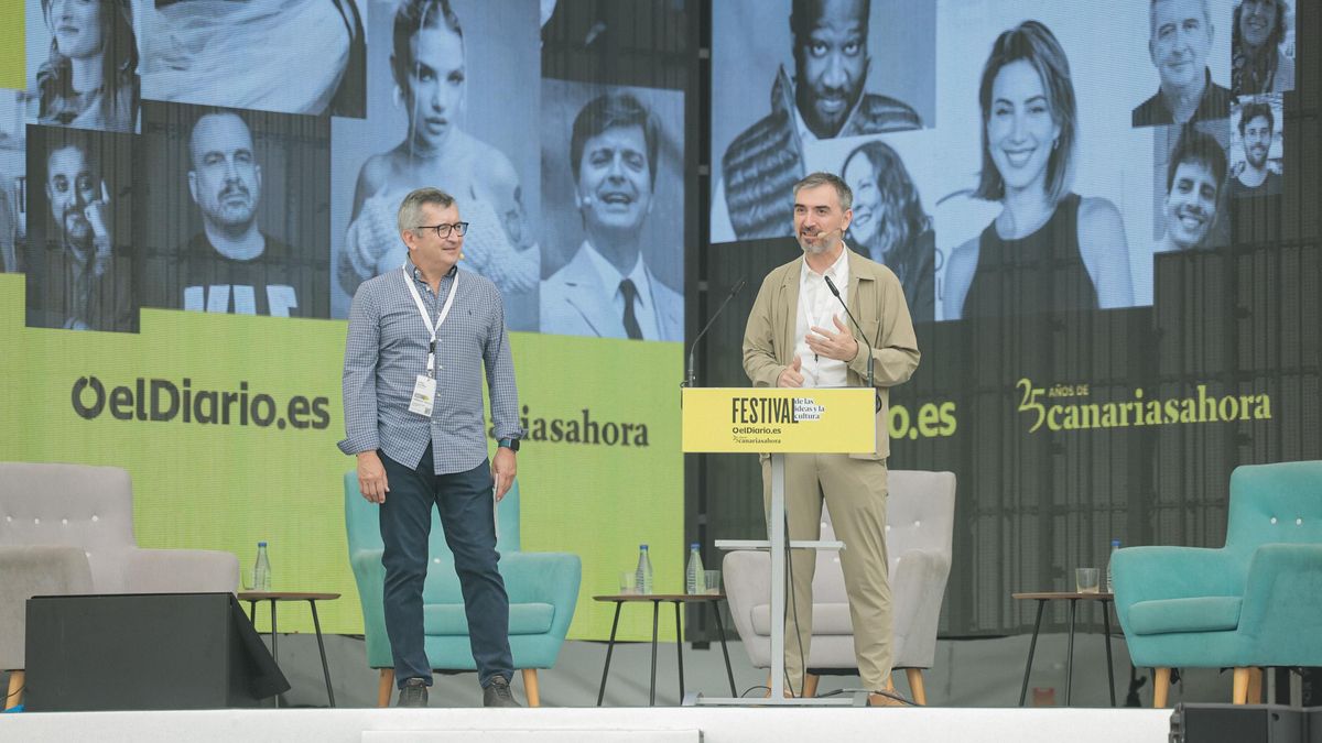 El director de Canarias Ahora, Carlos Sosa y el de eldiario.es, Ignacio Escolar.
