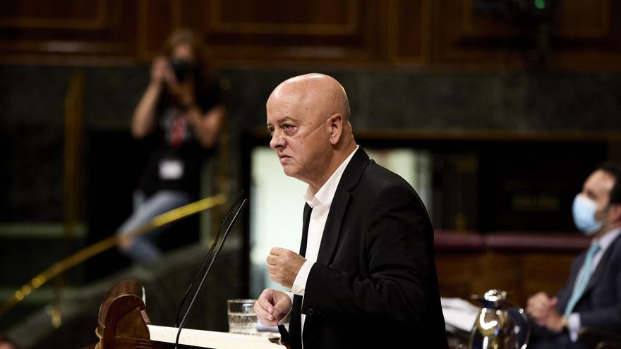 Archivo - El diputado vasco del PSOE, Odón Elorza, interviene en una sesión plenaria en el Congreso de los Diputados