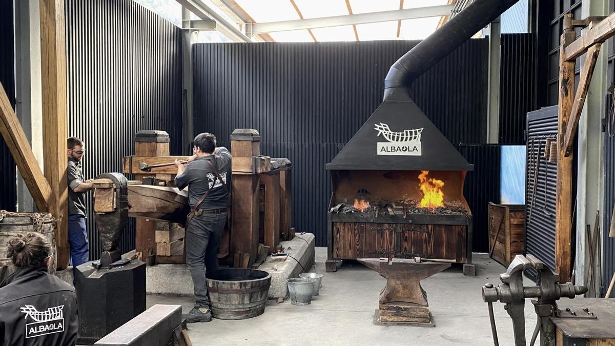 La Albaola de Pasaia estrena una ancorería con técnicas navales del siglo XVI en pleno siglo XXI