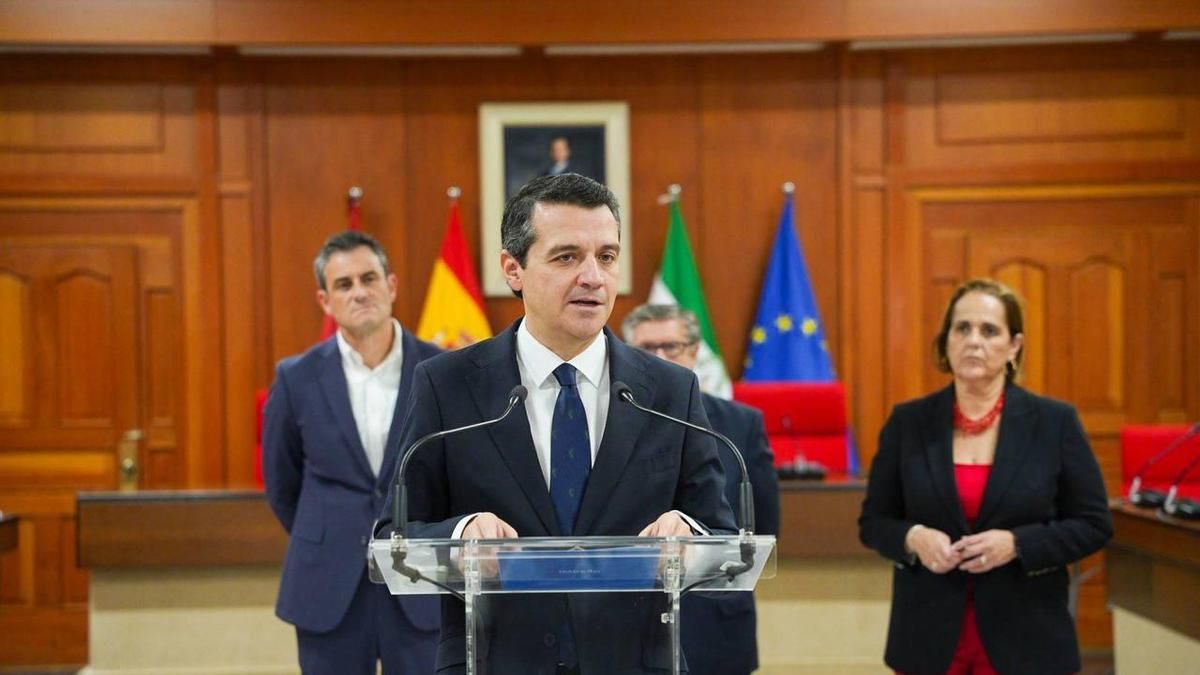 El alcalde califica de "grave" la denuncia contra la empresa del 'Camino al Cole' y anuncia que el Ayuntamiento actuará