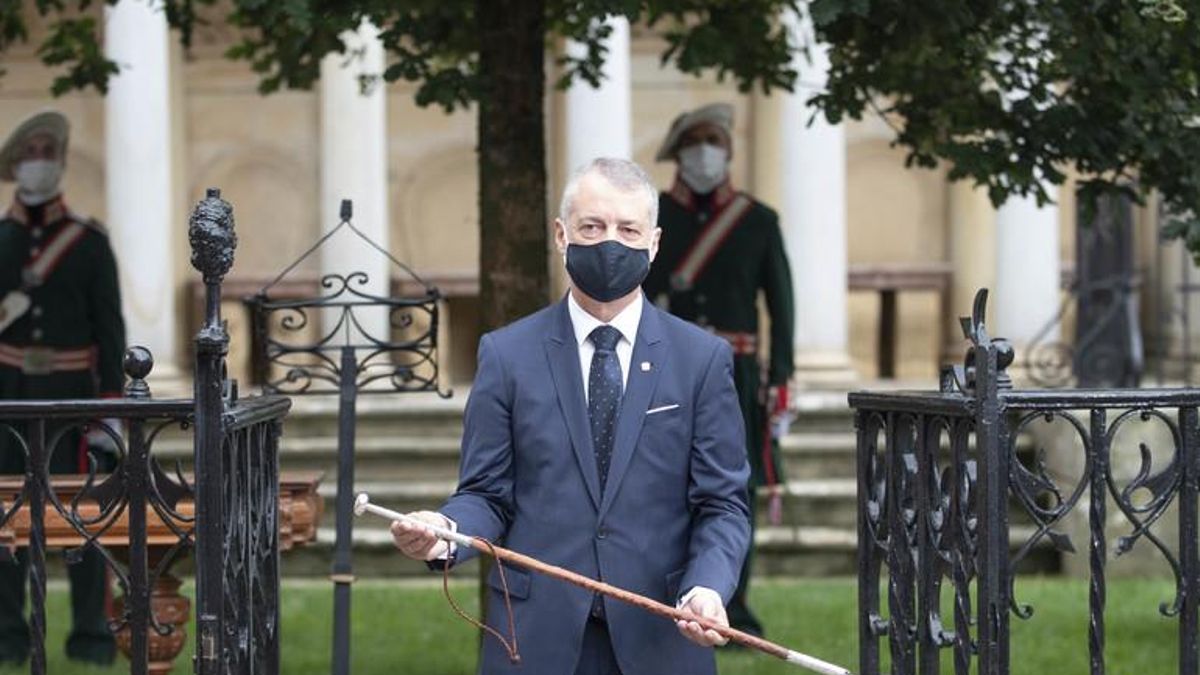 Tercera investidura de Urkullu, esta vez con mascarilla, en septiembre de 2020