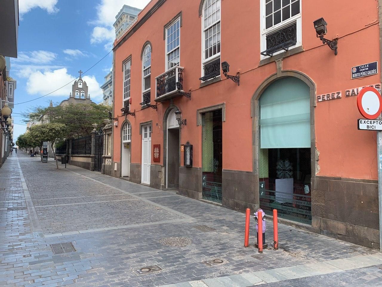 Calle vacía en Las Palmas de Gran Canaria.