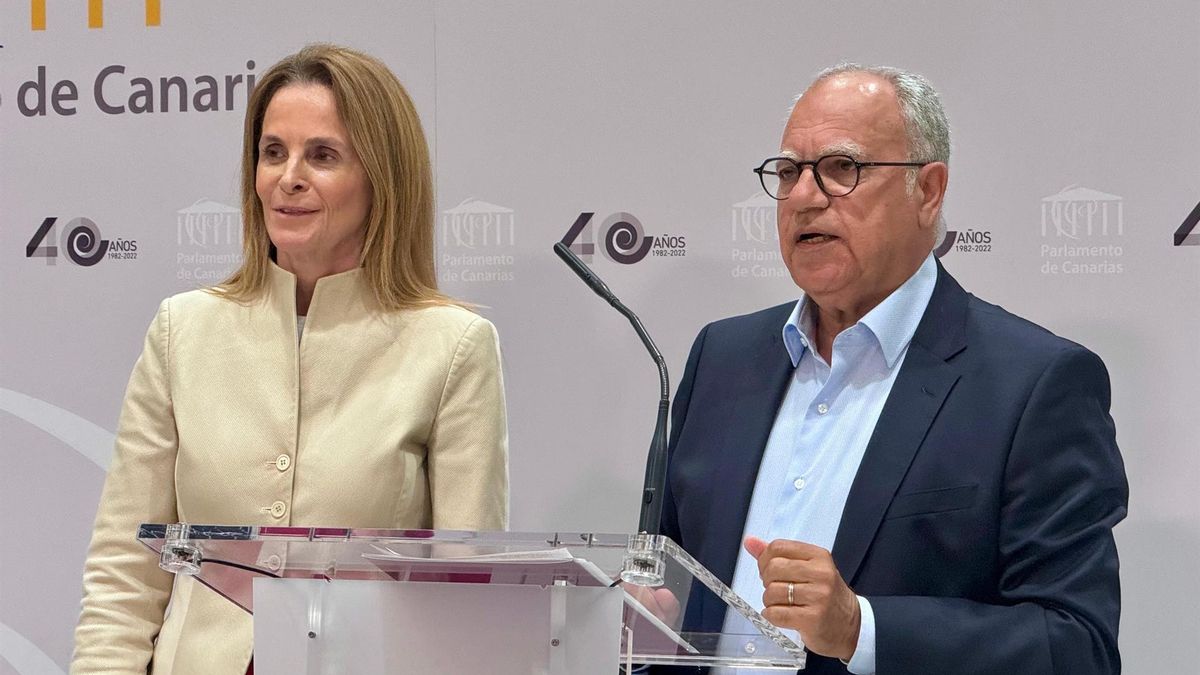 Casimiro Curbelo, en la presentación de las conclusiones de la comisión de reto demográfico.