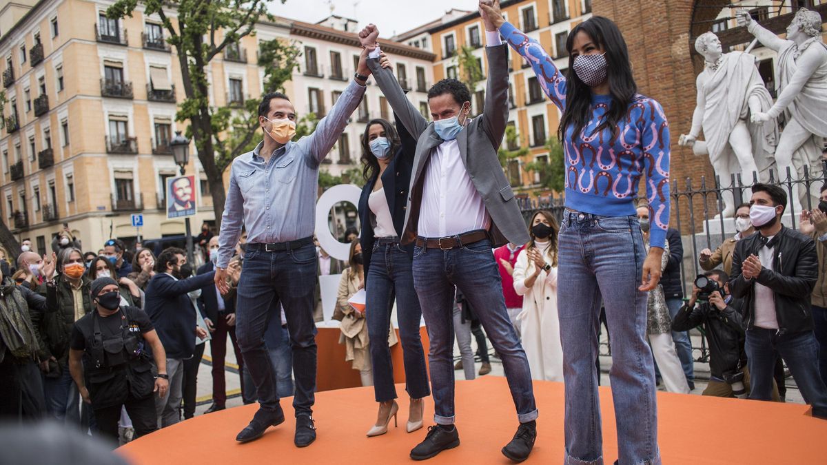 El exvicepresidente de la Comunidad de Madrid, Ignacio Aguado; la presidenta de Ciudadanos, Inés Arrimadas; el candidato del partido a la Presidencia de la Comunidad de Madrid, Edmundo Bal; la vicealcaldesa de Madrid, Begoña Villacís