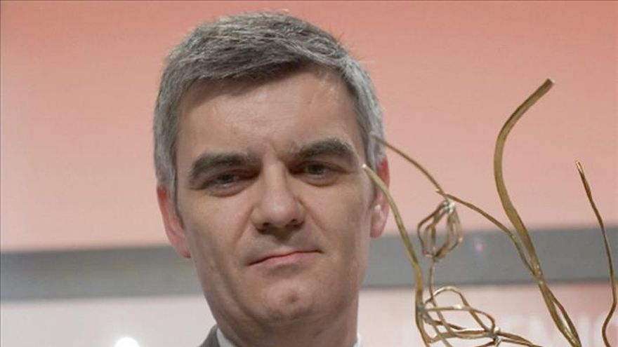 Javier Sáez de Ibarra rinde homenaje a Carver en los relatos de "Bulevar"