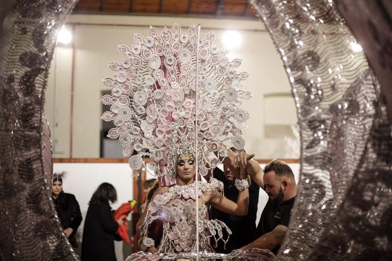 Gala de elección de la Reina del Carnaval de las Mil y una Noches de Las Palmas de Gran Canaria. (Efe/Ángel Medina G.).