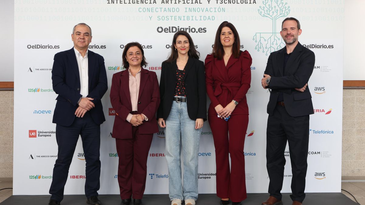 Antonio Saravia, Idoia Salazar, Laura Olías, Rocío Millán yDavid Villaseca