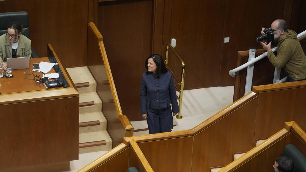 Artolazabal ya es senadora y dice que ha sido "valiente y acertada" la decisión del PNV de apostar por Urresti en Vitoria