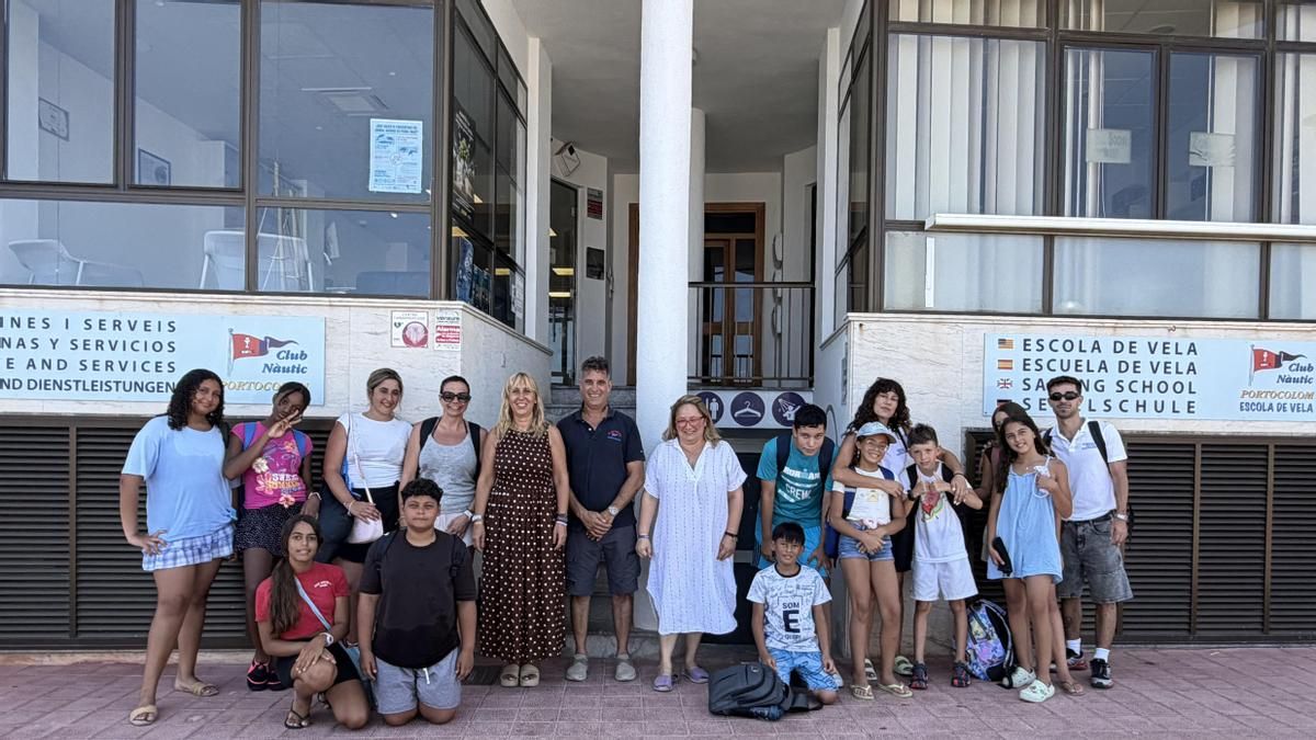 Love The Mediterranean y el Club Nàutic Portocolom acercan la navegación a los niños y jóvenes de la Fundació Hadas Kids
