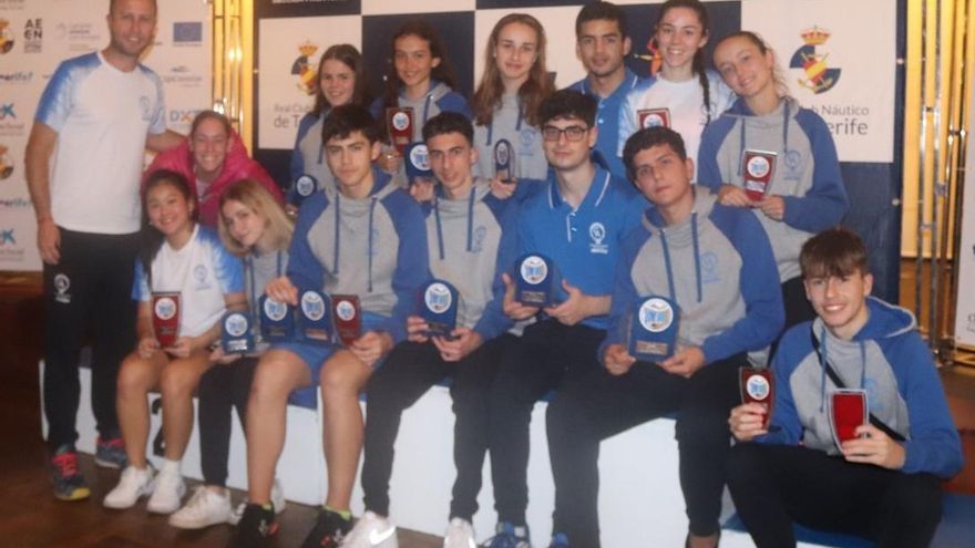 Seis primeros puestos para el Círculo en el Campeonato de Canarias Sub 22 y Juvenil de frontenis