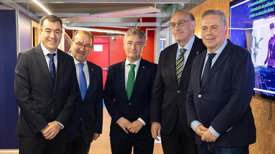 Xunta와 대학은 의학에 대한 예비 합의에 도달했습니다. Vigo와 A Coruña는 교수진에 대한 아이디어를 약화시킵니다.