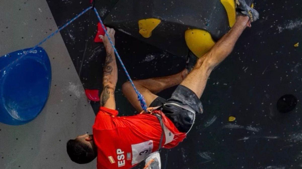 Alberto Ginés se corona campeón de Europa de Dificultad en Laval