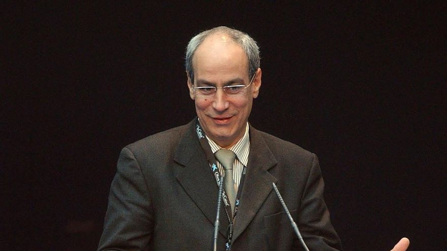 Fouad Abdelmoumni, defensor de la democracia: "Los marroquíes cuestionan cada vez más al Estado y al Gobierno"