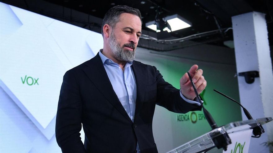 El líder de VOX, Santiago Abascal, durante una rueda de prensa posterior al Comité de Dirección del partido, a 13 de enero de 2025