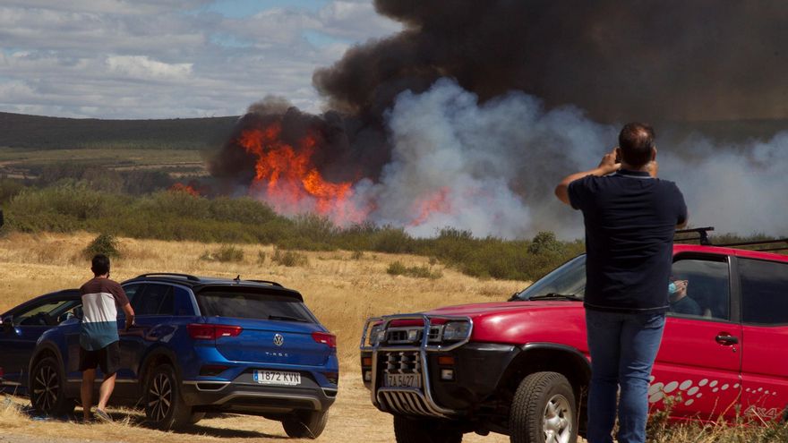 Descartan intencionalidad en el incendio de Zamora, debido a un error humano