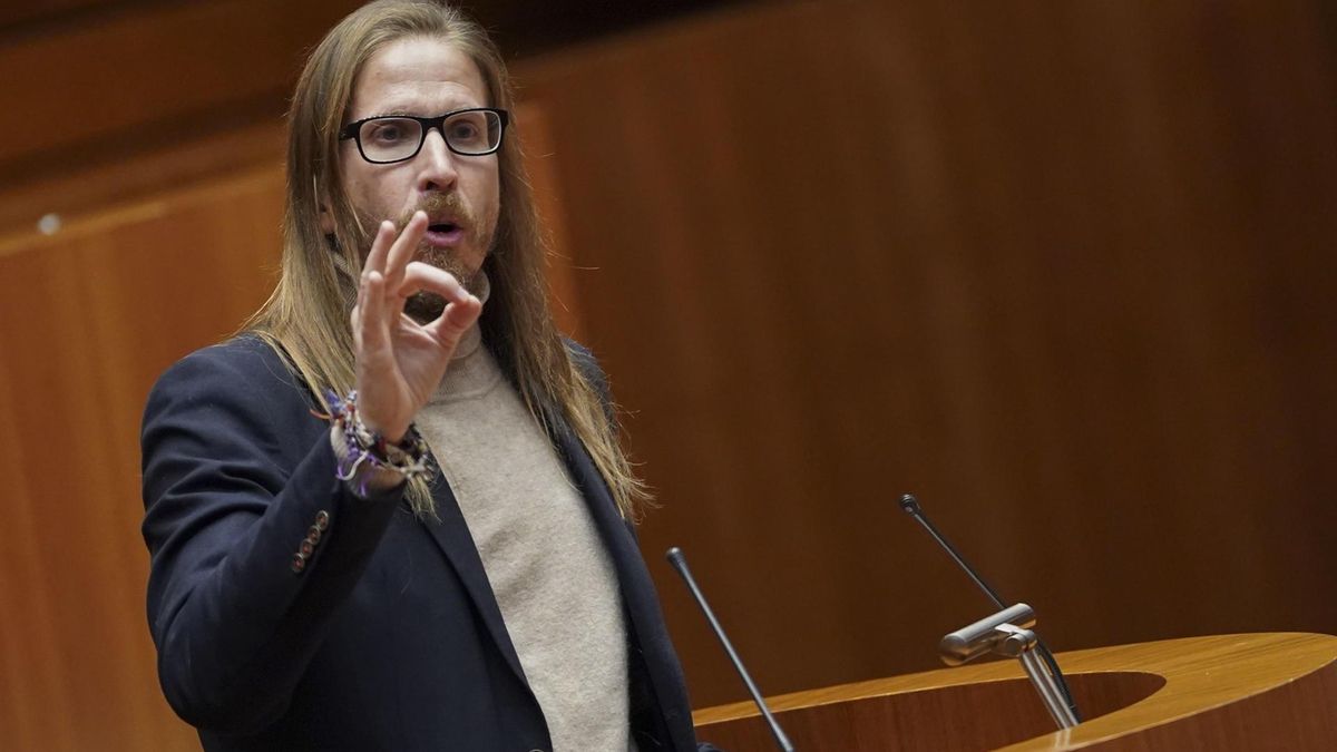 Pablo Fernández se despide de las Cortes y recuerda que el voto puede cambiar los 38 años de gobierno del PP en Castilla y León