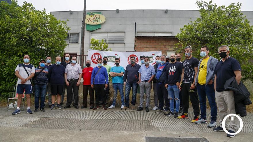 Trabajadores de Pan Recor en huelga