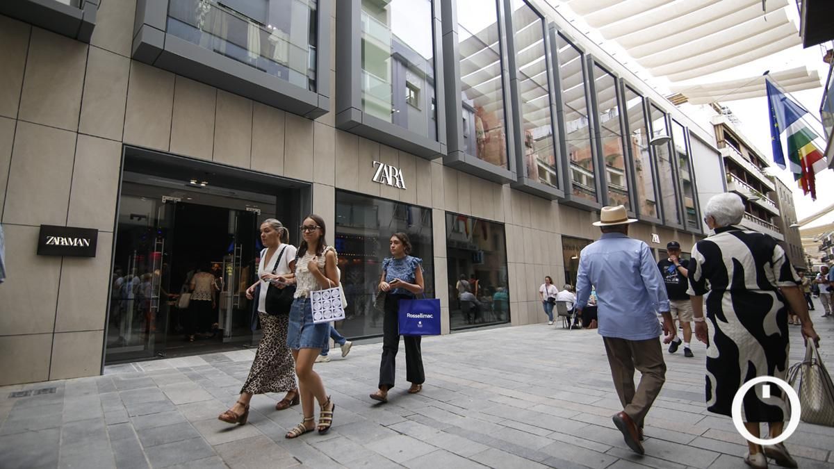 Apertura del nuevo Zara en la calle Jesús y María