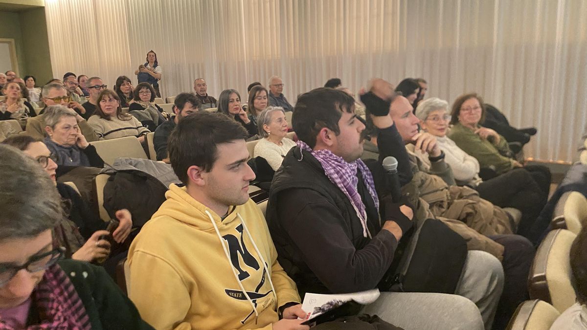 Los asistentes compartieron algunas historias de sus familias