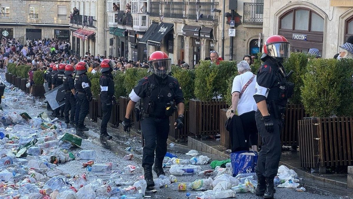 Agentes de la Ertzaintza desplegados