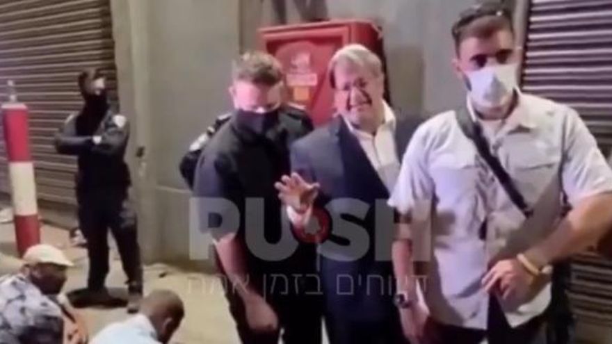 Captura de pantalla del ministro de Seguridad israelí, Itamar Ben-Gvir, al puerto de Ashdod, donde se encontraban los detenidos de la flotilla.