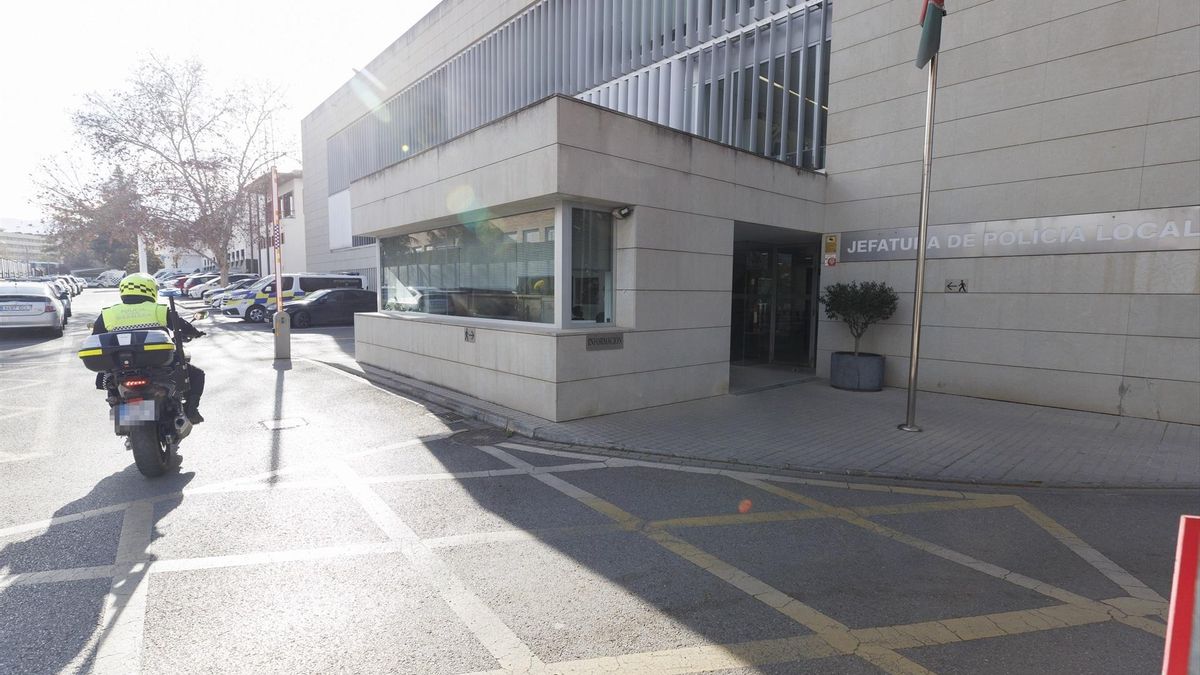 Sede central de la Policía Local de Granada.