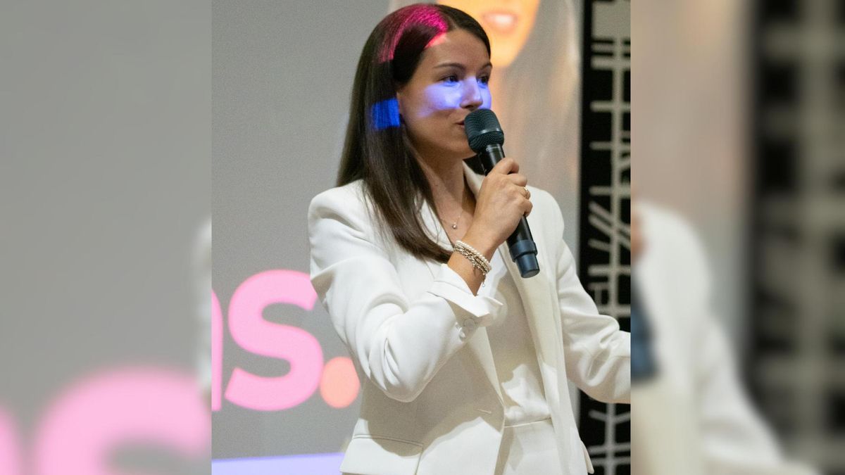 Cuando la presión ya no funciona: el nuevo modelo comercial que las empresas digitales están adoptando en España